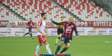 Bari-Taranto 3-1, la cronaca: troppo divario in campo, il derby va ai padroni di casa