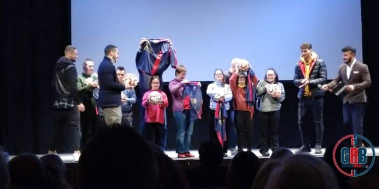 Taranto, la squadra rossoblù all’evento “Natale con Noi”