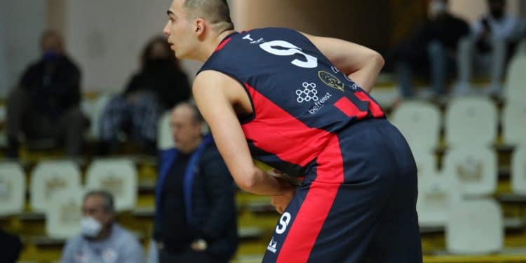 Viola RC-CJ Basket 63-86: gran successo esterno di Taranto!
