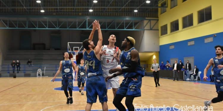 CJ Basket-Sant’Antimo 72-68, Taranto cala il poker di forza!