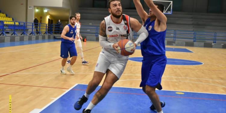 CJ Basket-Formia 80-75, Taranto comincia vincendo il 2022