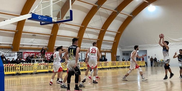 Valentino Basket Castellaneta, vittoria netta contro il Trani