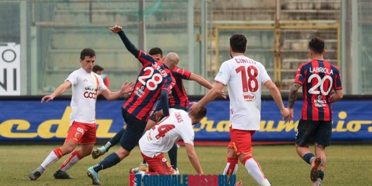 Taranto-Catanzaro 0-1, la fotogallery