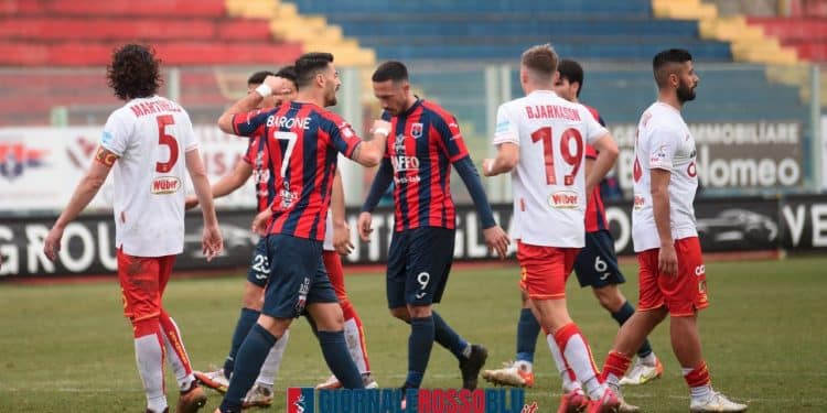 Taranto-Catanzaro 0-1, la fotogallery