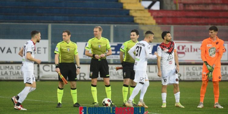 Taranto-Foggia 1-1, la cronaca: Saraniti risponde a Nicolao. Il derby finisce pari