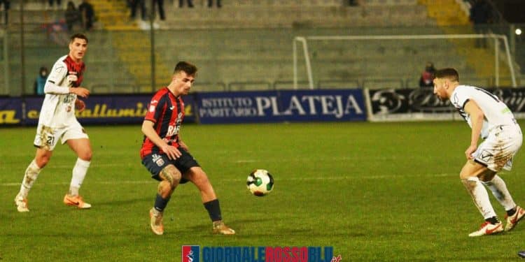 Taranto-Foggia 1-1, la cronaca: Saraniti risponde a Nicolao. Il derby finisce pari