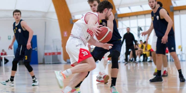 Valentino Basket Castellaneta, vittoria contro la Cestistico Ostuni