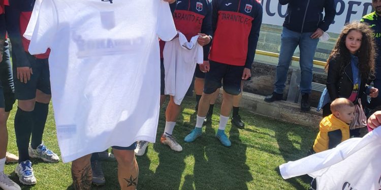 Taranto, la squadra di Laterza incontra i tifosi del futuro grazie allo “Zoccolo Duro”