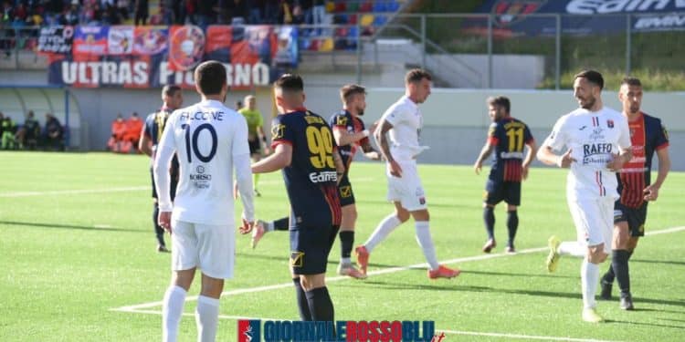 Picerno-Taranto 2-2, la cronaca: l’ultima di campionato finisce con un pareggio