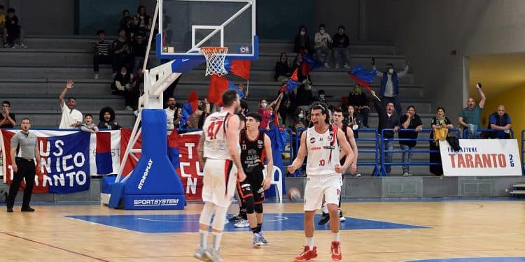 Playoff, gara 3 CJ Taranto-Rimini: biglietti a 5 euro! TUTTI AL PALAFIOM!