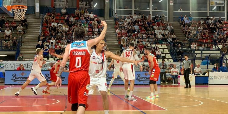 Playoff, quarti gara 2: Rimini-CJ Basket 83-67: il cuore di Taranto non basta!