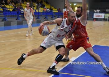 Playoff, quarti gara 3: CJ Basket-Rimini 81-84: il Cus di misura cede al forte Rimini