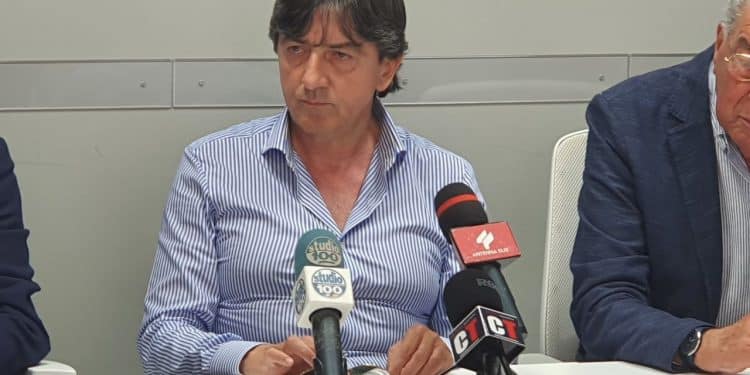 Taranto: presentato ufficialmente Nicola Dionisio, la fotogallery