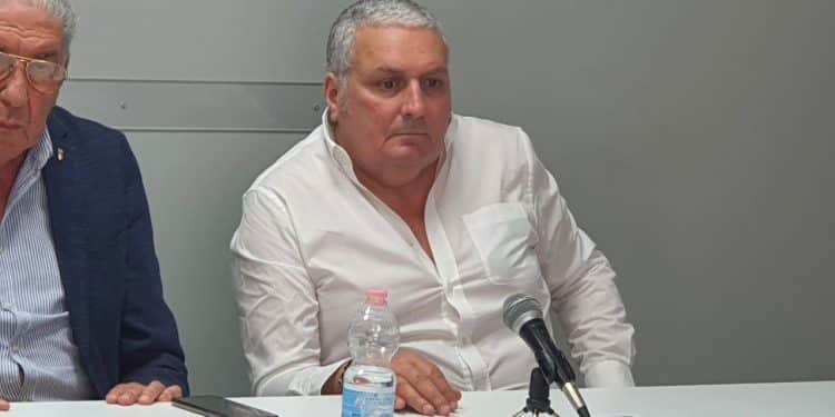 Taranto: presentato ufficialmente Nicola Dionisio, la fotogallery