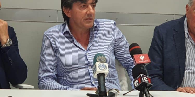 Taranto: presentato ufficialmente Nicola Dionisio, la fotogallery