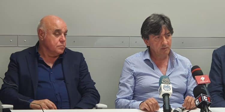 Taranto: presentato ufficialmente Nicola Dionisio, la fotogallery