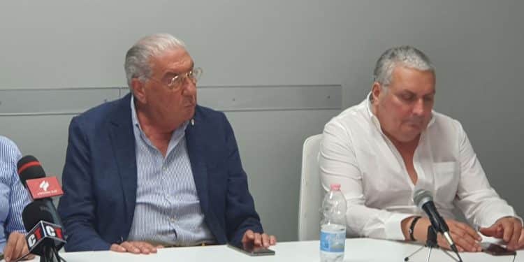 Taranto: presentato ufficialmente Nicola Dionisio, la fotogallery