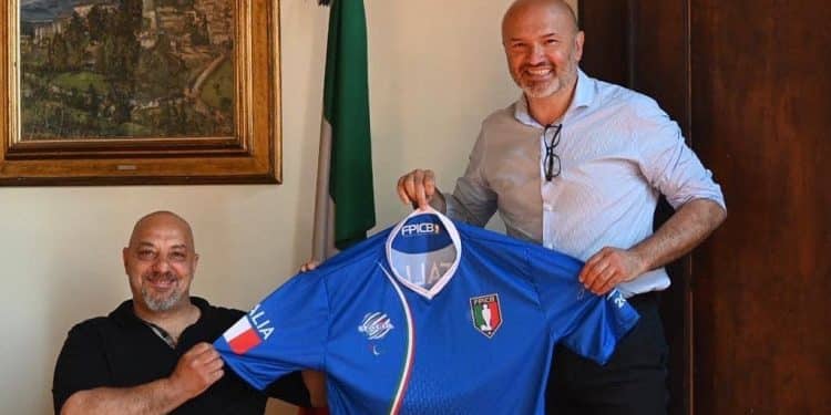 Presentata la nuova maglia azzurra della Nazionale Italiana di Calcio Balilla Paralimpico