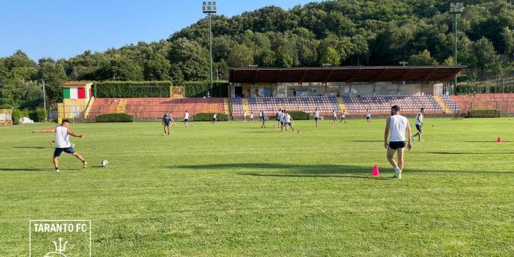 Taranto, quindici reti nella prima uscita stagionale