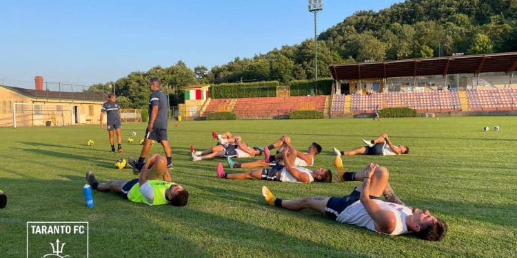 Taranto, quindici reti nella prima uscita stagionale