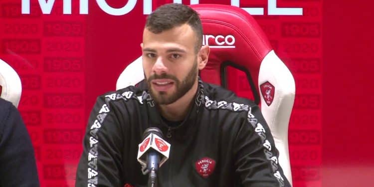 Taranto, mercato: virata netta su Michele Vano