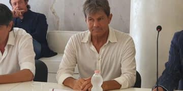 Taranto, presentato ufficialmente Nello Di Costanzo: la fotogallery