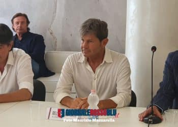 Taranto, presentato ufficialmente Nello Di Costanzo: la fotogallery