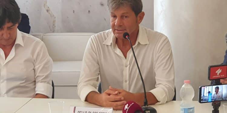 Taranto, presentato ufficialmente Nello Di Costanzo: la fotogallery