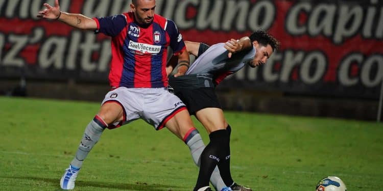 Serie C/C, il retrocesso dai cadetti Crotone di Franco Lerda: la scheda