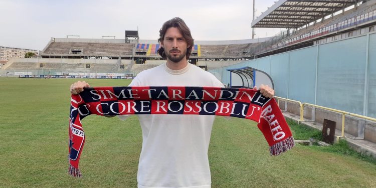 Taranto, ecco Edoardo Vona: la scheda tecnica