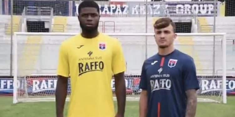 Taranto, presentato ufficialmente tutto il kit Joma