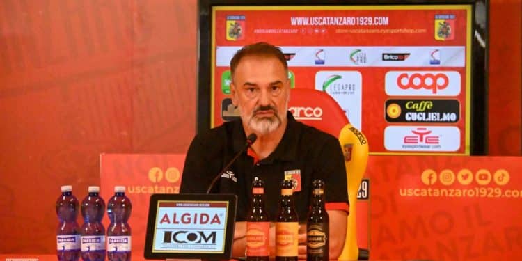 Catanzaro, Vivarini: “Il Taranto ha una rosa giovane, con ottime individualità”