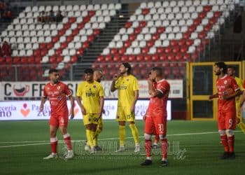 Turris-Taranto 2-1, la cronaca: Guida illude, Frascatore e Longo ribaltano il risultato