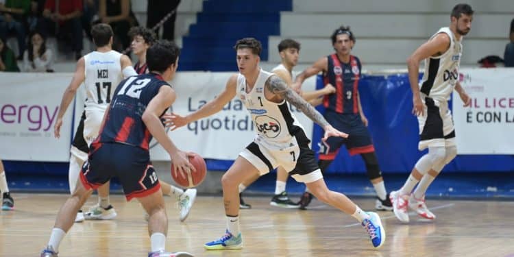 JuveCaserta-CJ Basket 82-68: blackout Taranto nel finale