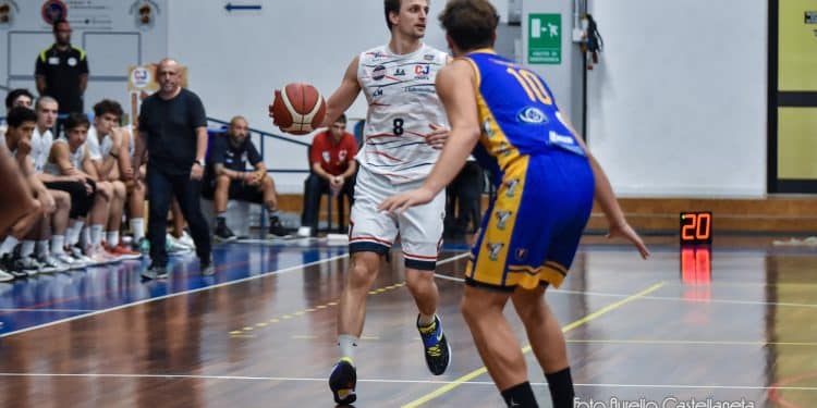 CJ Basket Taranto-Bava Pozzuoli 77-65, la fotogallery