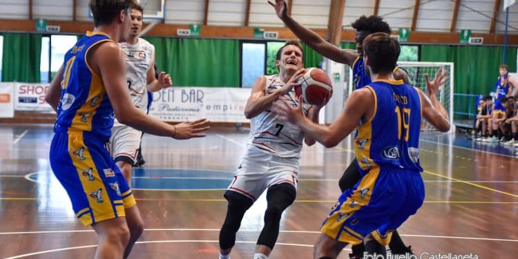 CJ Basket Taranto-Bava Pozzuoli 77-65, la fotogallery