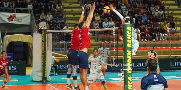 Gioiella Prisma Taranto-Pallavolo Padova 2-3, la fotogallery