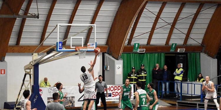 CJ Basket-Avellino 62-68, la fotogallery