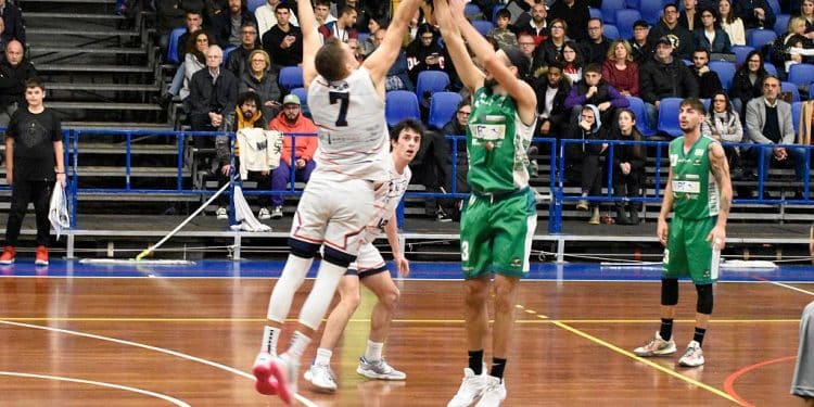 CJ Basket-Avellino 62-68, la fotogallery