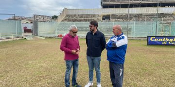Sopralluogo dell’assessore Giorno allo stadio “Erasmo Iacovone” per il controllo della semina stagionale in corso