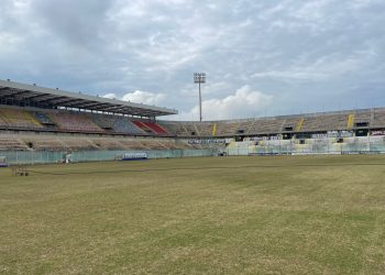 Sopralluogo dell’assessore Giorno allo stadio “Erasmo Iacovone” per il controllo della semina stagionale in corso