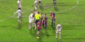 Taranto-Crotone 2-2, la moviola: c’è fallo da rigore su Ferrara