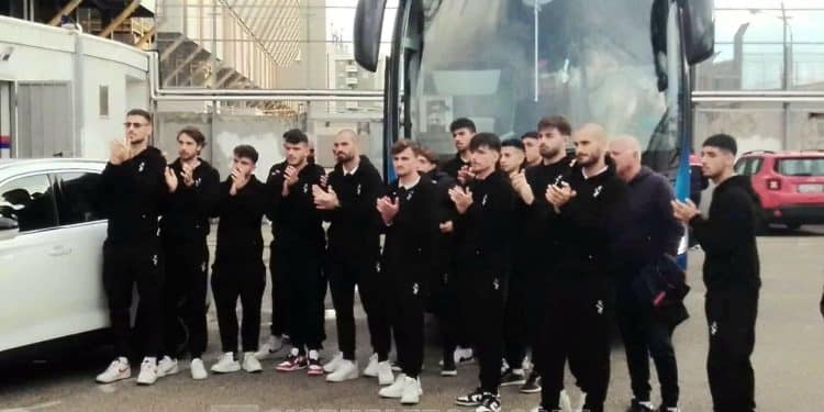 Taranto, tifosi: lo “Zoccolo Duro” a supporto della squadra di Capuano