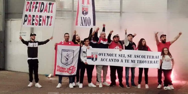 Taranto, tifosi: lo “Zoccolo Duro” a supporto della squadra di Capuano