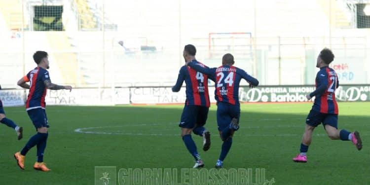 Taranto-Viterbese 2-1, la fotogallery