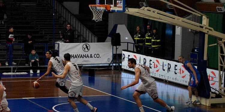 CJ Basket Taranto-White Wise Basket Monopoli 78-68, la fotogallery