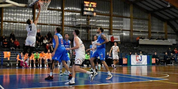 CJ Basket Taranto-White Wise Basket Monopoli 78-68, la fotogallery