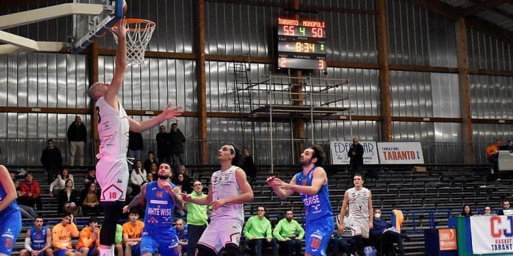 CJ Basket Taranto-White Wise Basket Monopoli 78-68, la fotogallery