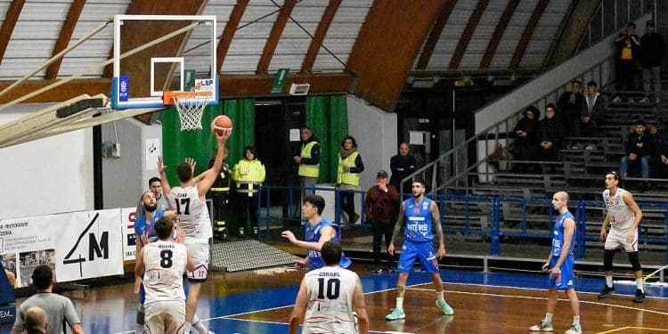CJ Basket Taranto-White Wise Basket Monopoli 78-68, la fotogallery