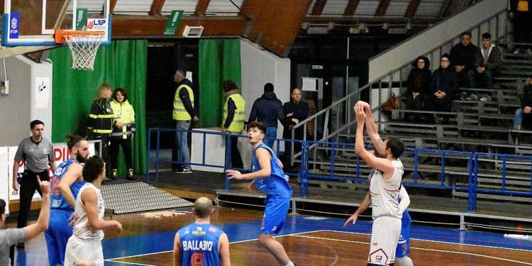CJ Basket Taranto-White Wise Basket Monopoli 78-68, la fotogallery
